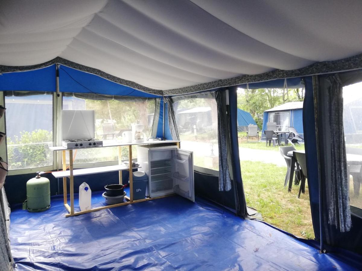 Hebergements Camping "Les Pieds Dans L'Eau" Crozon Eksteriør billede