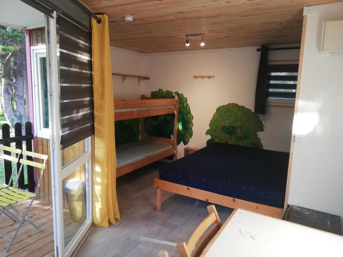 Hebergements Camping "Les Pieds Dans L'Eau" Crozon Eksteriør billede