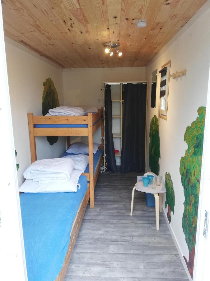 Hebergements Camping "Les Pieds Dans L'Eau" Crozon Eksteriør billede