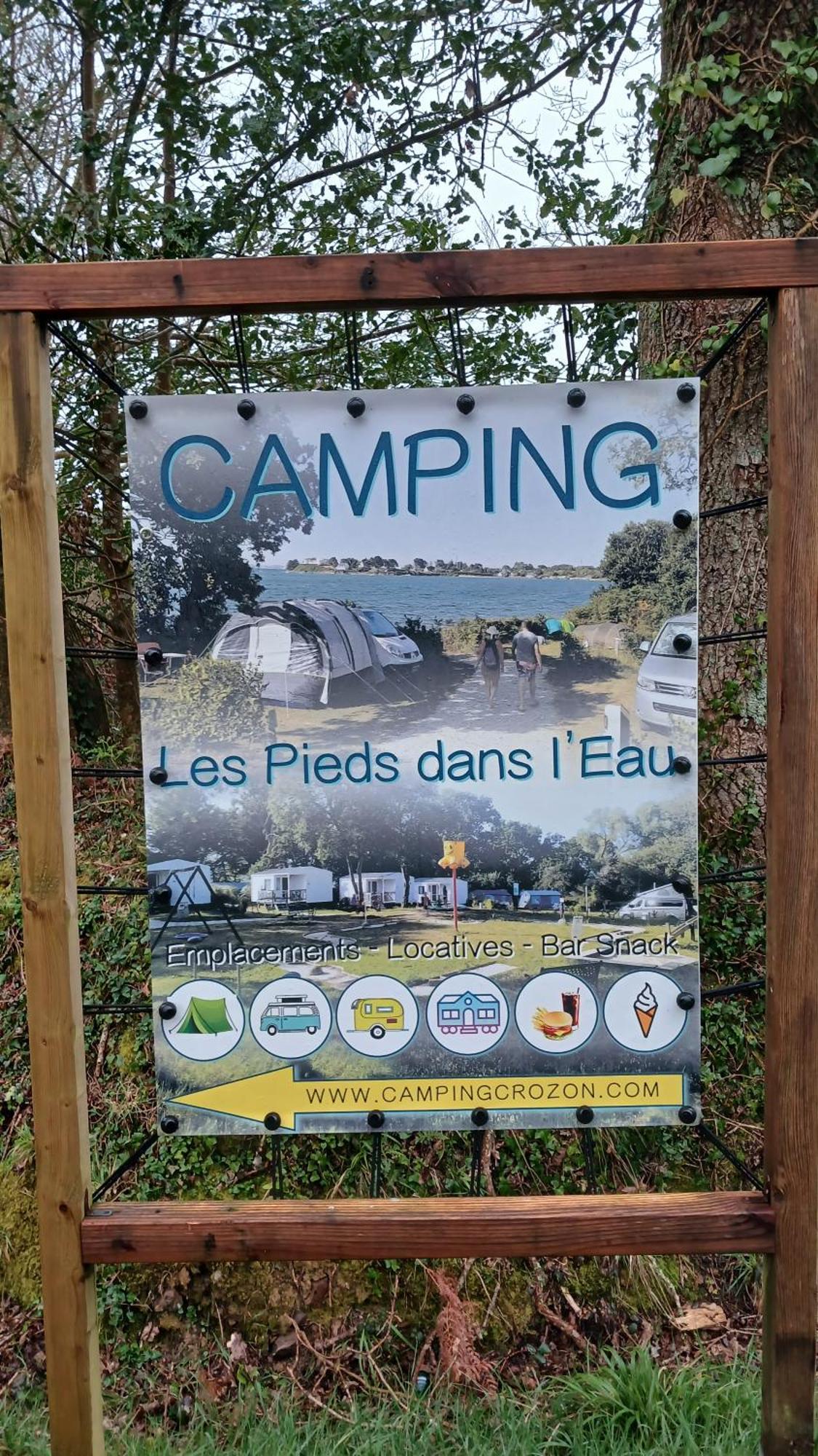 Hebergements Camping "Les Pieds Dans L'Eau" Crozon Eksteriør billede